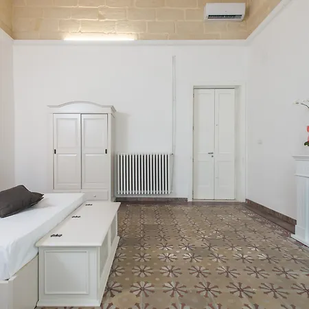 Alojamento de Acomodação e Pequeno-almoço Ada & 4*