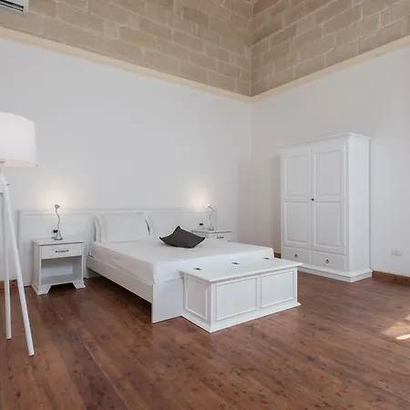 Ada & Alojamento de Acomodação e Pequeno-almoço 4*