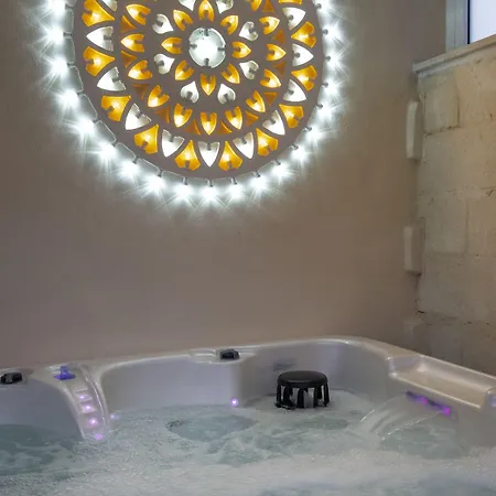 Ada & Alojamento de Acomodação e Pequeno-almoço 4*