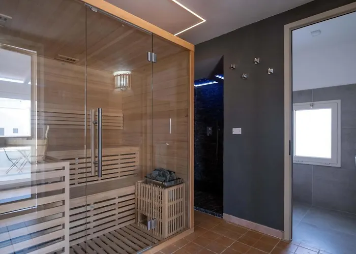 Ada & Bed & Breakfast 4*