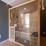 Ada & לינה וארוחת בוקר 4*