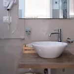 Ada &