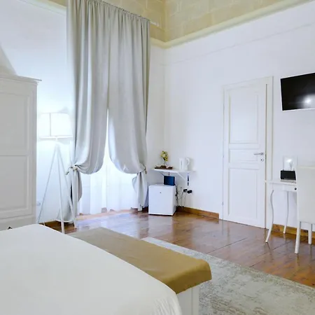 Ada & Bed & Breakfast