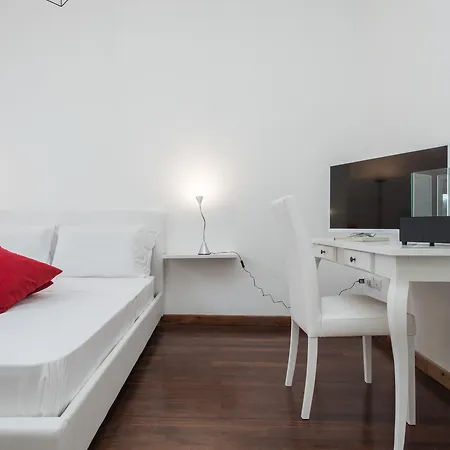 Ada & Bed & Breakfast 4*